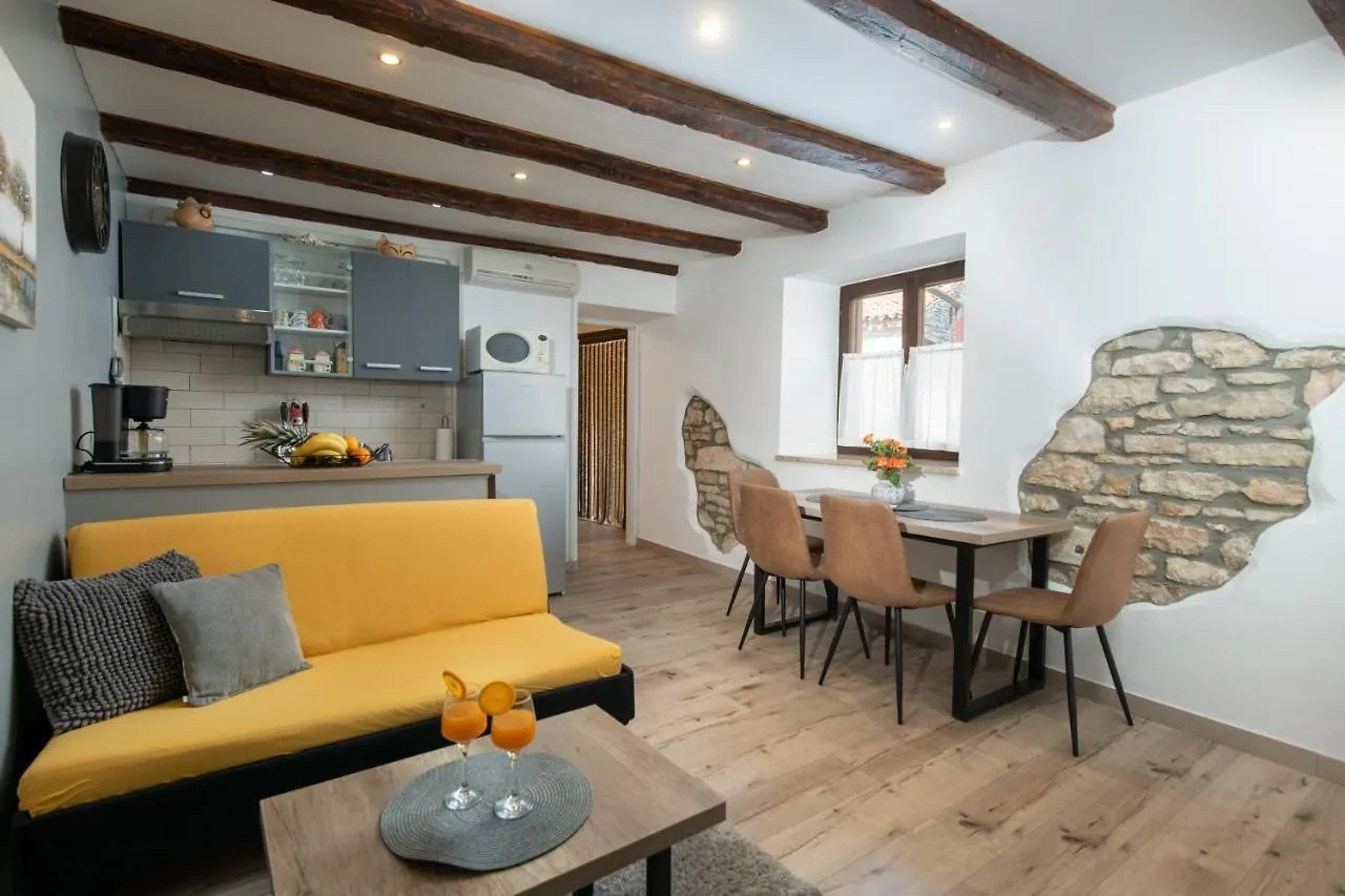 Feriehus House Mali Vareski 585
